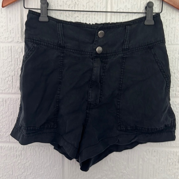 Abercrombie & Fitch women's shorts size small high Rise black washed lyocell - Picture 8 of 8